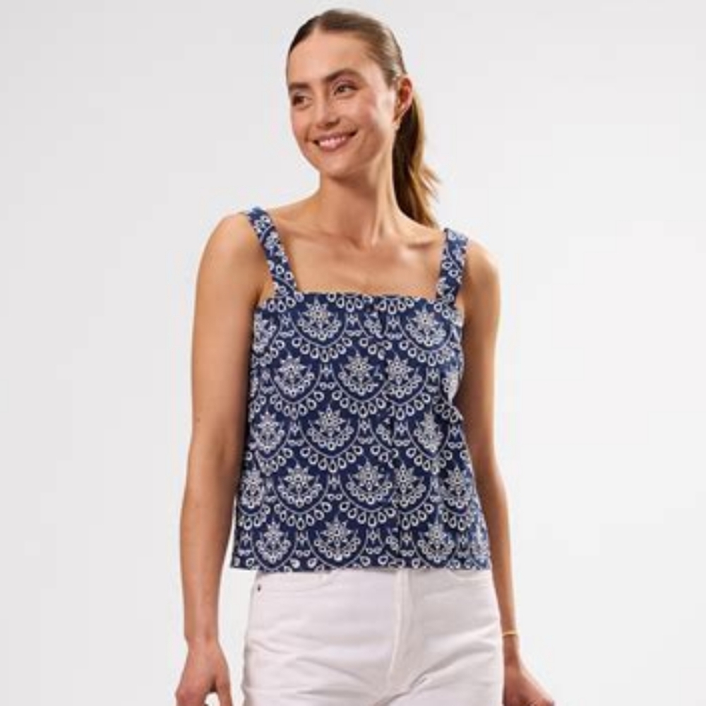 NWT - Amour Vert - Eyelet Tank - Size XL